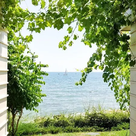 Villa - Cosiness 4 Meters From The Sea Warna