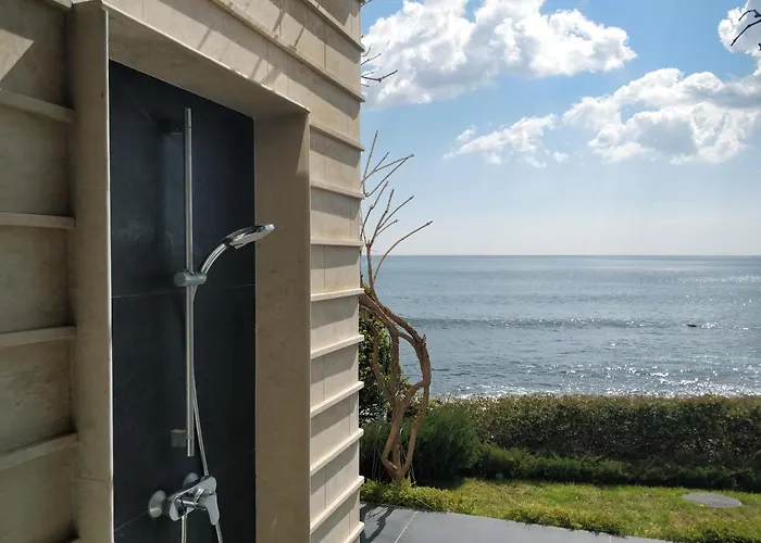 - Cosiness 4 Meters From The Sea Villa *