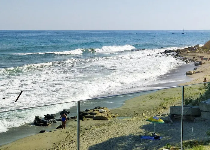 - Cosiness 4 Meters From The Sea Вілла *